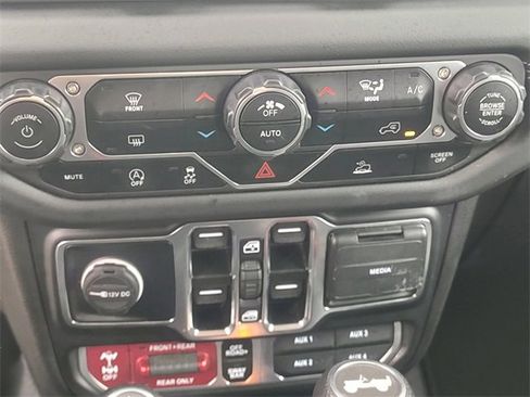 Certified 2024 Jeep Wrangler Unlimited Rubicon image 20