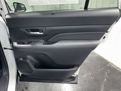 New 2026 Toyota Grand Highlander AWD Hybrid image 15