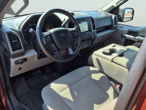 Used 2017 Ford F150 XLT w/ Equipment Group 302A Luxury AWD/4WD image 13