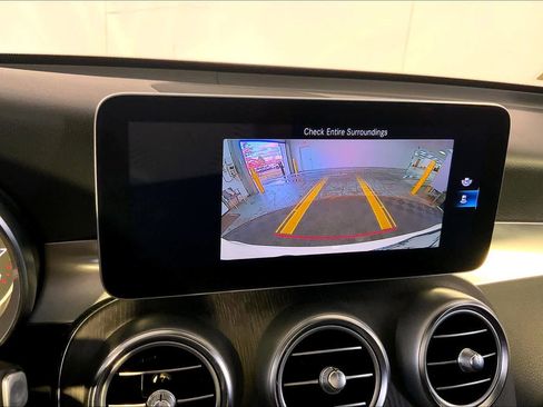 Used 2020 Mercedes-Benz GLC 300 4MATIC image 31