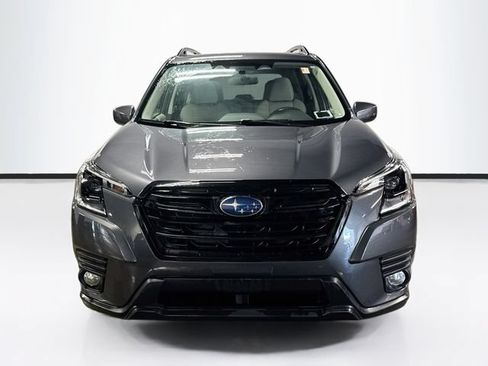 Used 2023 Subaru Forester Premium AWD/4WD image 2