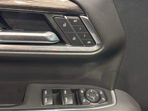 Used 2025 Chevrolet Silverado 1500 LTZ w/ LTZ Premium Package image 23