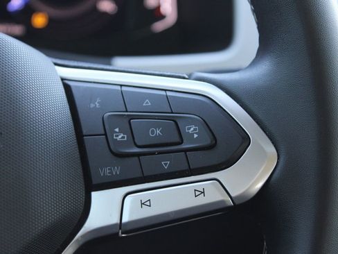 Used 2022 Volkswagen Atlas SE image 32