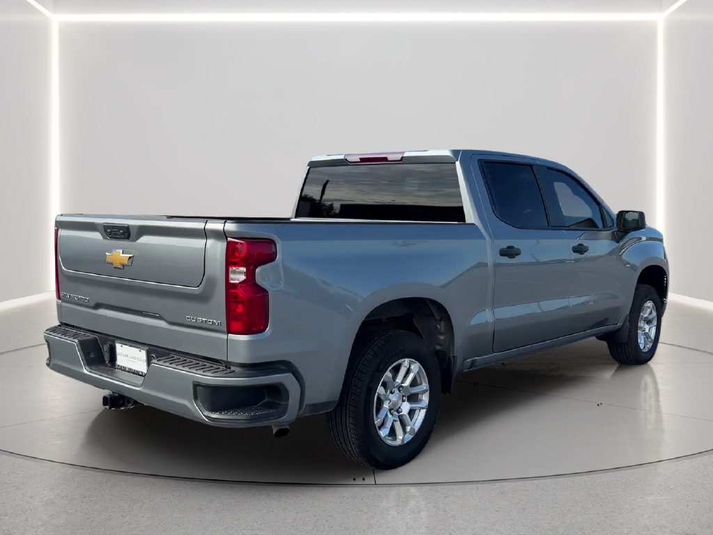 Used 2026 Chevrolet Silverado 1500 Custom RWD image 5