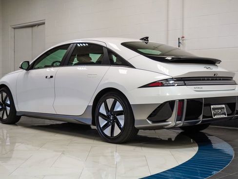Used 2024 Hyundai Ioniq 6 SE AWD/4WD image 34