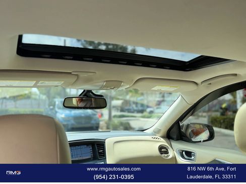 Used 2020 INFINITI QX60 Luxe w/ Essential Package image 16