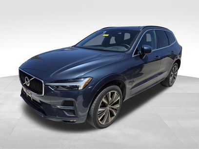 Used 2022 Volvo XC60 B5 Momentum w/ Protection Package Premier