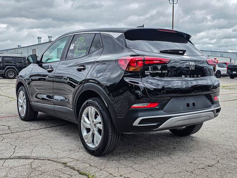 Used 2025 Buick Encore GX Preferred AWD/4WD image 4