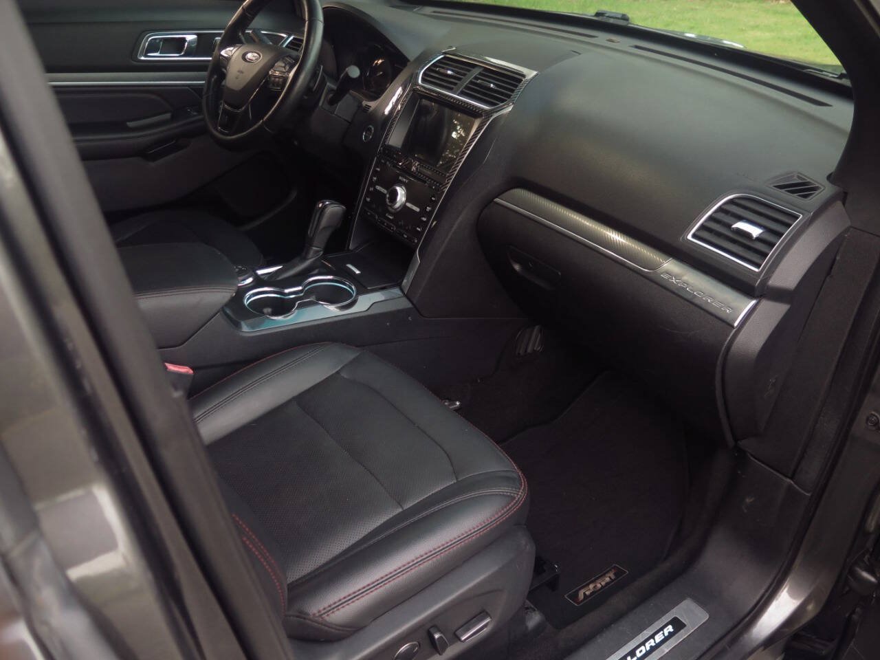Used 2016 Ford Explorer Sport w/ Equipment Group 401A AWD/4WD image 19