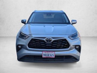 Used 2022 Toyota Highlander XLE AWD/4WD video 2