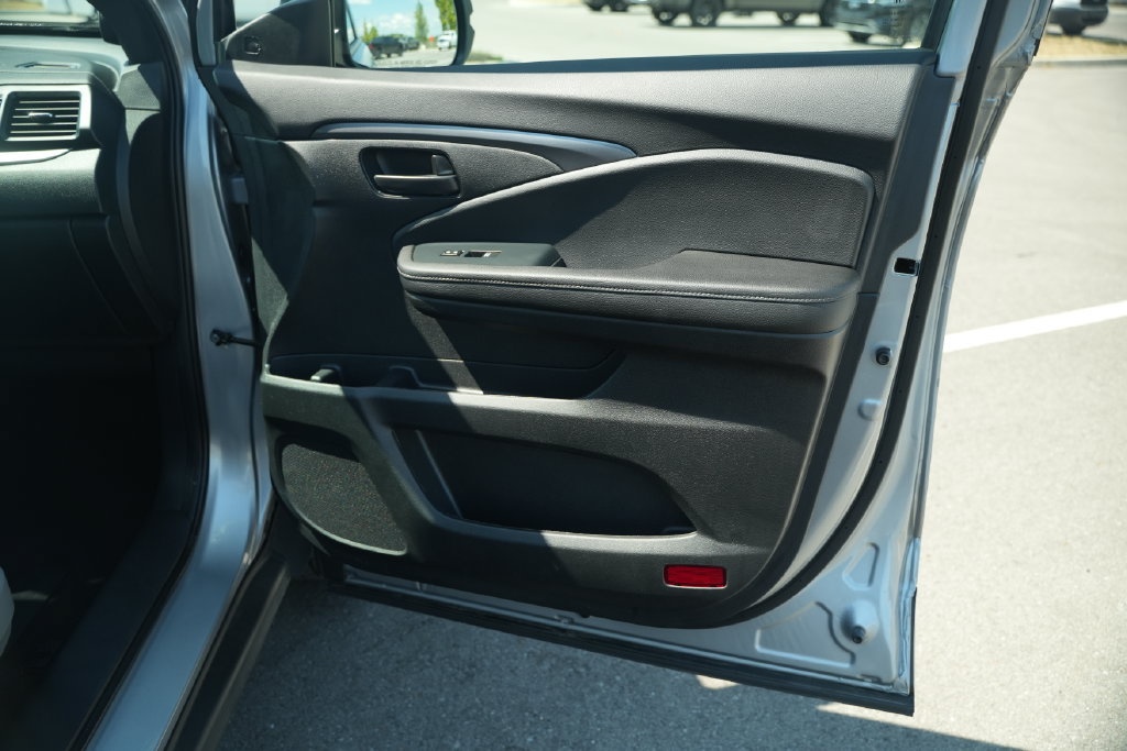 Used 2023 Honda Passport EX-L image 22