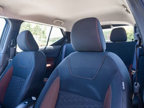 Used 2022 Nissan Kicks SR w/ Interior Electronics Package FWD image 17