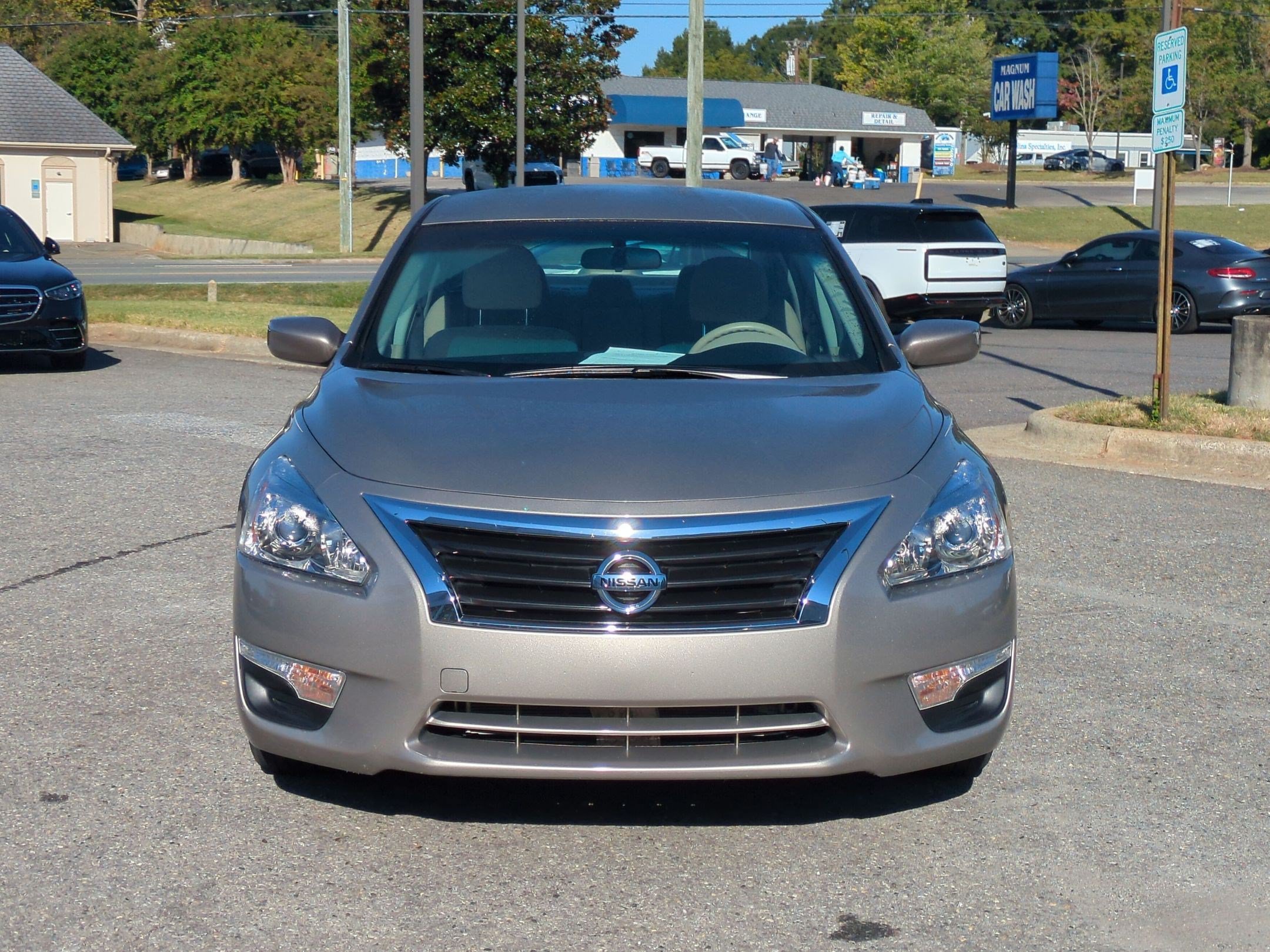 Used 2014 Nissan Altima 2.5 S FWD image 8