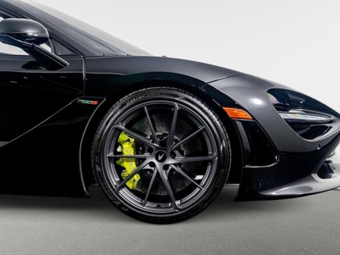 Used 2024 McLaren 750S Spider image 11