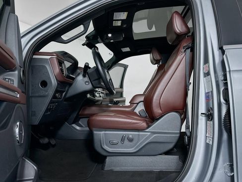 Used 2023 Ford Expedition Max Limited image 22