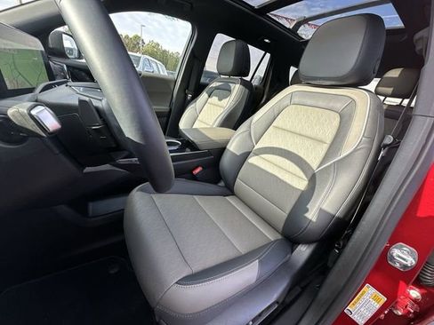 Certified 2025 Chevrolet Equinox LT w/ Convenience Package II AWD/4WD image 20