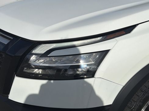 Used 2024 Nissan Pathfinder Rock Creek image 10