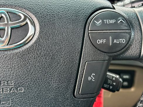 Used 2013 Toyota Sequoia Limited image 36