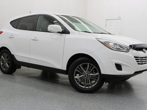 Used 2015 Hyundai Tucson GLS w/ Option Group 02 AWD/4WD image 1