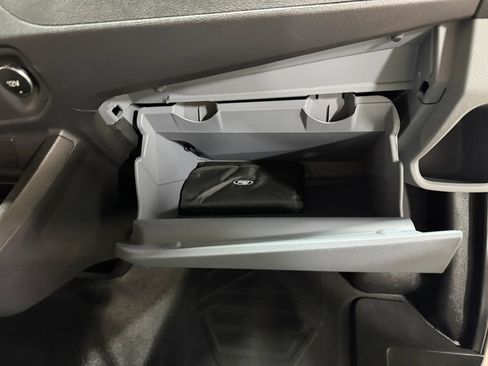 Used 2015 Ford Transit 150 XL RWD image 31