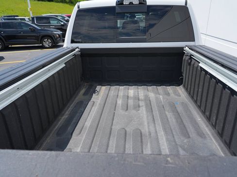 Used 2022 RAM 2500 Laramie w/ Night Edition AWD/4WD image 26