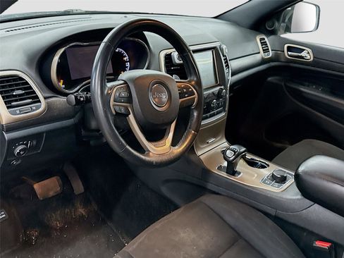 Used 2015 Jeep Grand Cherokee Laredo w/ All-Weather Capability Group AWD/4WD image 5