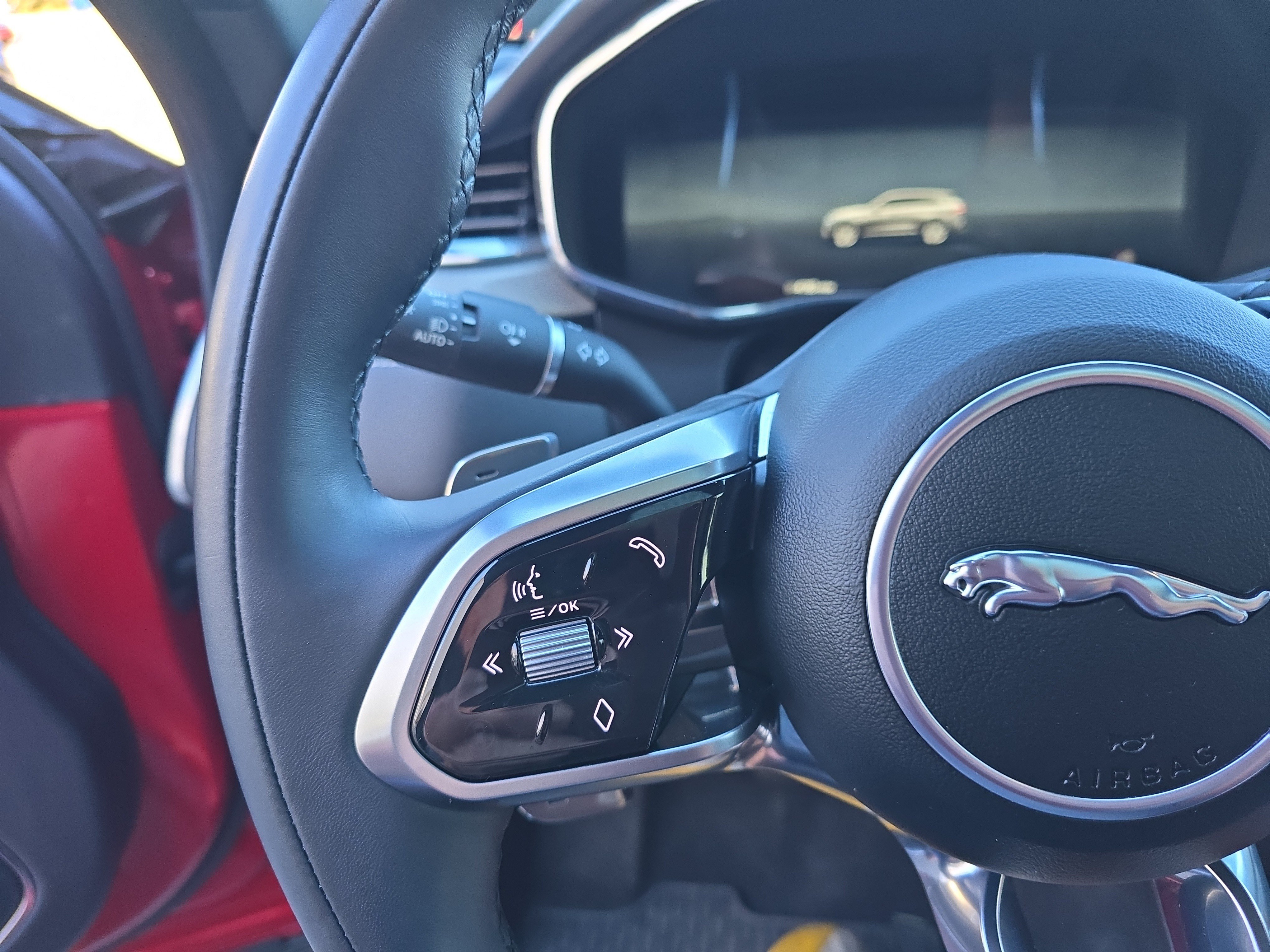 Used 2025 Jaguar F-PACE R-Dynamic S AWD/4WD image 21