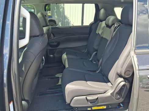 New 2026 Kia Carnival SX Prestige FWD image 6