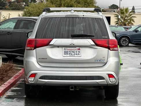 Used 2018 Mitsubishi Outlander GT image 7