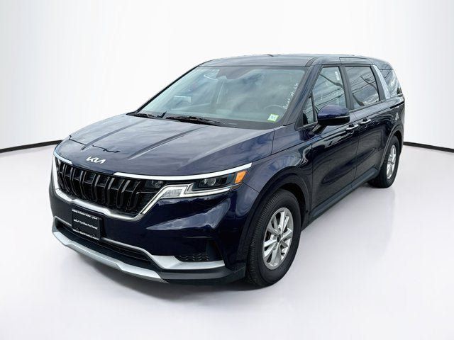 Used 2024 Kia Carnival LX FWD image 1