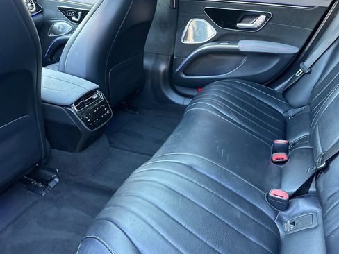 Certified 2023 Mercedes-Benz EQS 580 4MATIC Sedan image 29