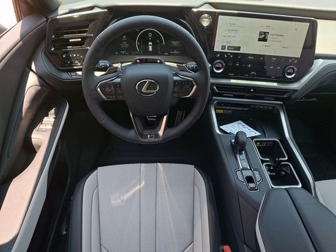 New 2026 Lexus TX 500h AWD image 7