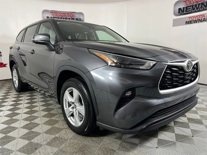 Used 2023 Toyota Highlander LE