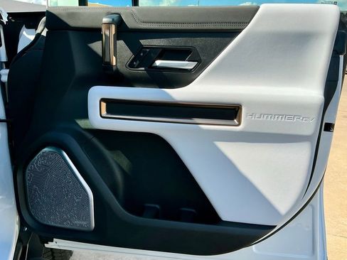 Used 2025 GMC Hummer EV 3X image 21