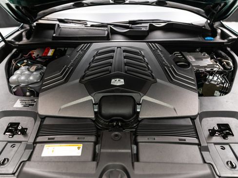 Used 2021 Lamborghini Urus image 6
