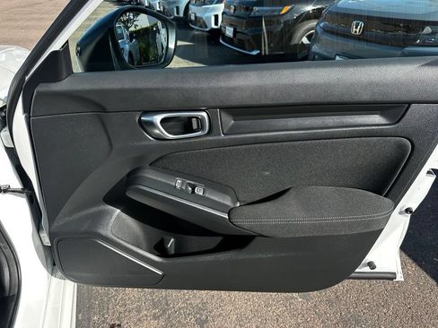 Used 2024 Honda Civic Sport image 4
