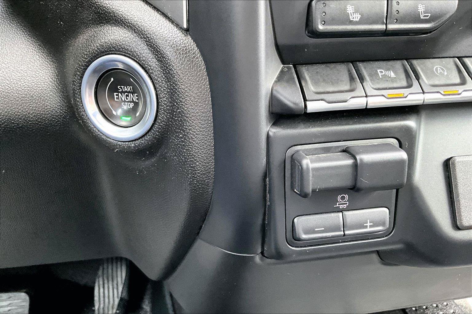 Used 2019 Chevrolet Silverado 1500 LT w/ All-Star Edition AWD/4WD image 35