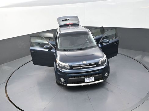 Used 2019 Kia Soul + image 32