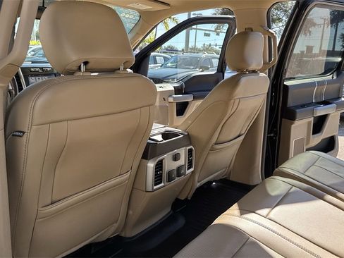 Used 2018 Ford F150 Lariat image 35