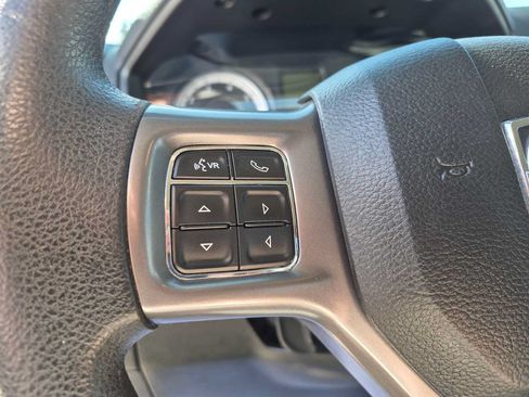 Used 2022 RAM 1500 Classic SLT w/ Protection Group AWD/4WD image 15