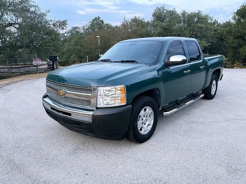 Used 2010 Chevrolet Silverado 1500 W/T RWD image 2