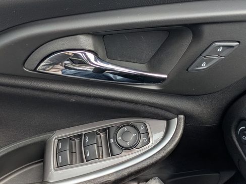 Used 2024 Chevrolet Malibu LT FWD image 28