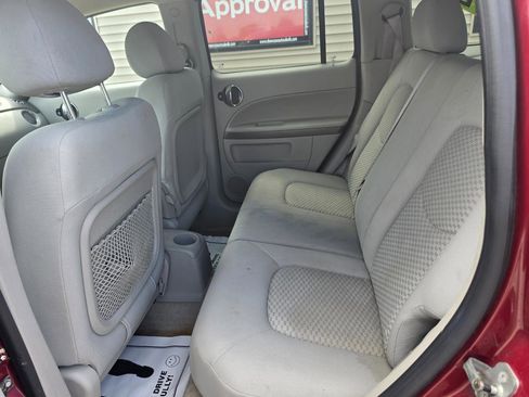 Used 2007 Chevrolet HHR LS FWD image 11