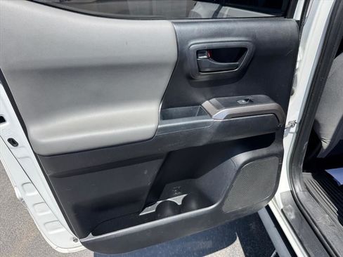 Used 2026 Toyota Tacoma TRD Sport AWD/4WD image 16