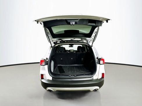 Used 2020 Ford Escape SE FWD image 34
