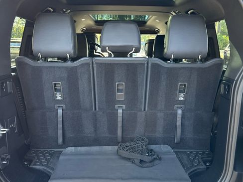 Used 2023 Land Rover Defender 130 X image 12