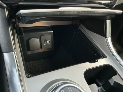 Certified 2023 Ford Explorer Limited w/ Limited Technology Package image 25