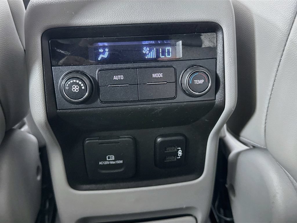 Used 2018 GMC Acadia SLT w/ LPO, Cargo Package AWD/4WD image 30