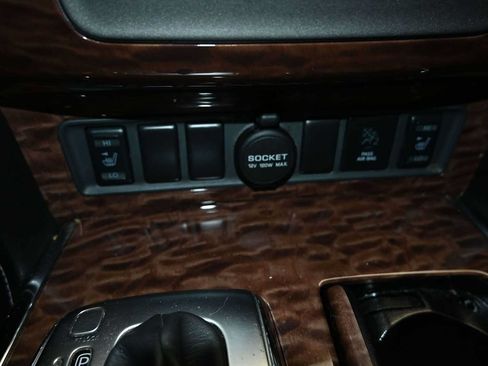 Used 2017 Nissan Armada SL w/ Interior Lighting Package AWD/4WD image 14