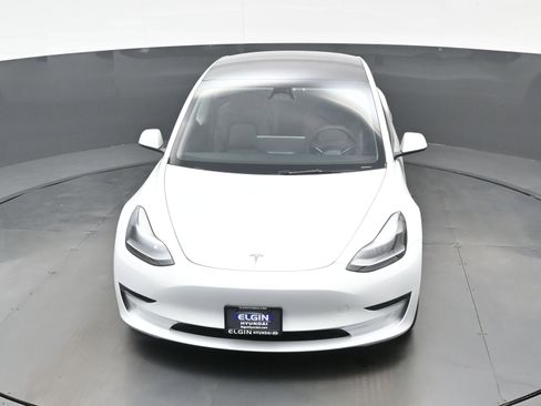 Used 2023 Tesla Model 3 Standard Range image 38